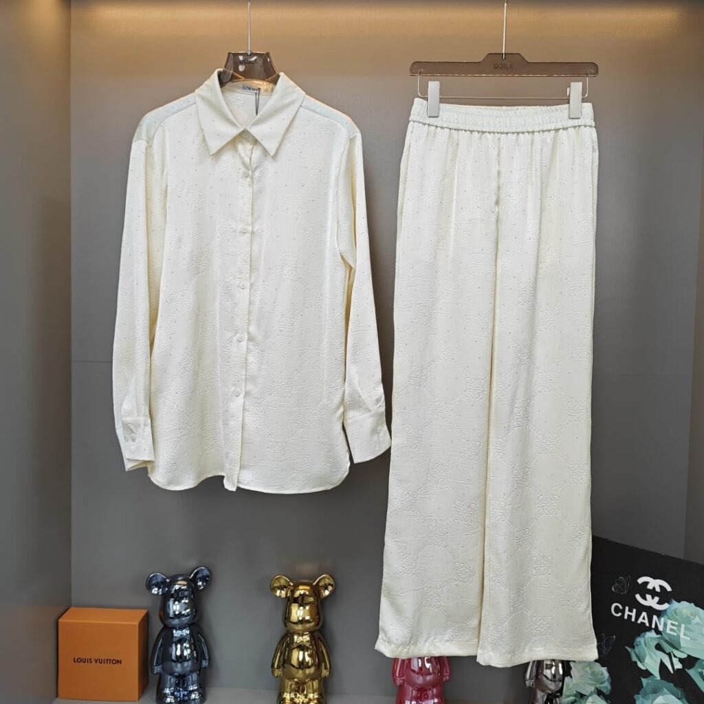 LOEWE SET (S-T0-L) AWAILABLE