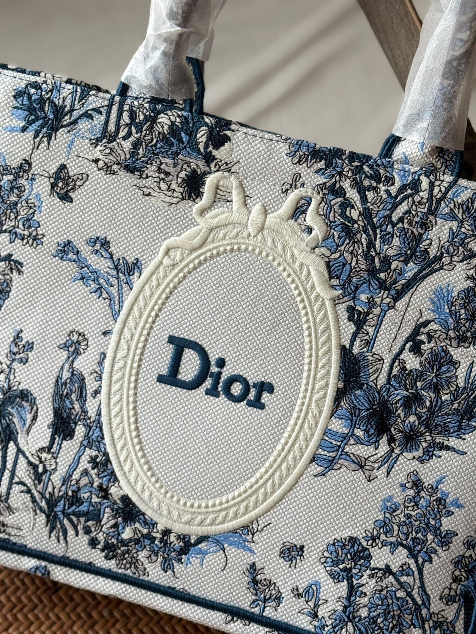 DIOR - Image 3